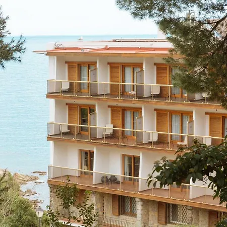 Santa Marta 5* يوريت دي مار